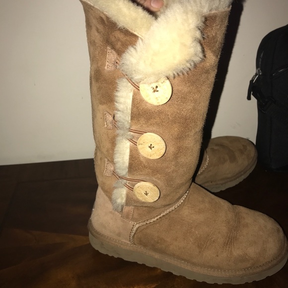 Ugg boots - Picture 3 of 3
